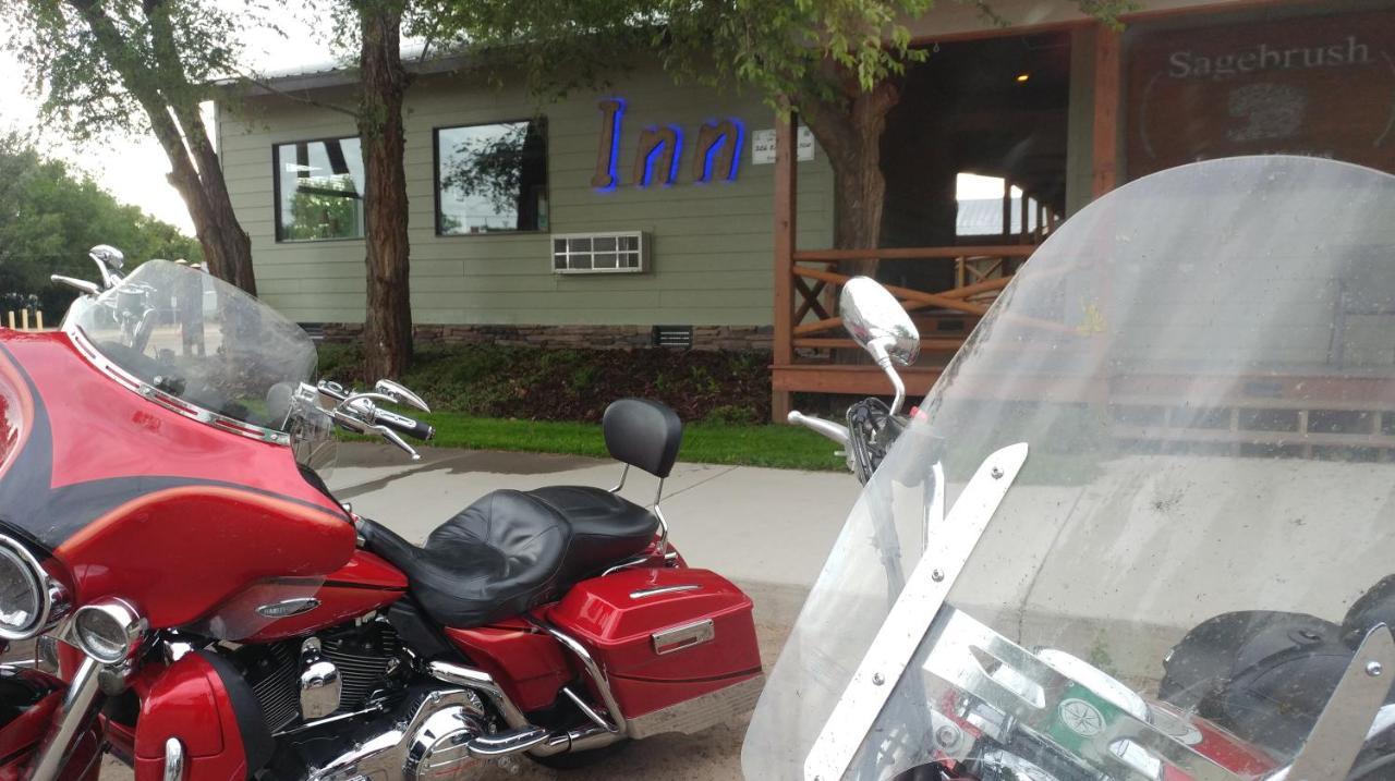 Sagebrush Inn & Suites Broadus エクステリア 写真